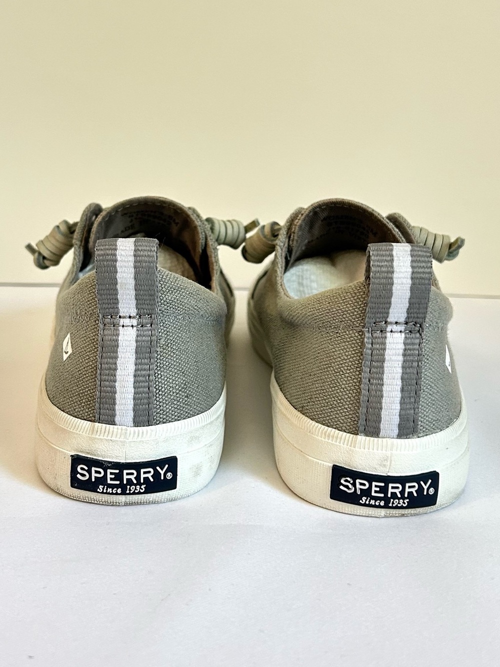 Sperry Top-Sider Women's Light Gray Canvas Lace-Up Boat Shoes Sneakers Sz 6 - Picture 4 of 9